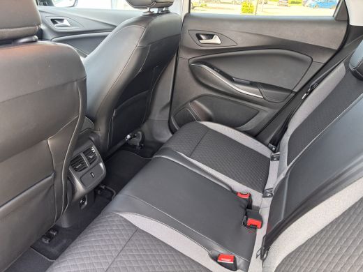 Opel Grandland X Opel 1.2 Turbo Business Executive | Comfortstoel(en) | Cruise control | DAB ontvanger ActivLease financial lease