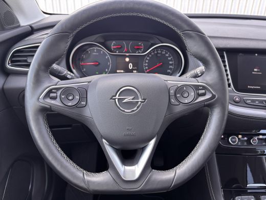 Opel Grandland X Opel 1.2 Turbo Business Executive | Comfortstoel(en) | Cruise control | DAB ontvanger ActivLease financial lease