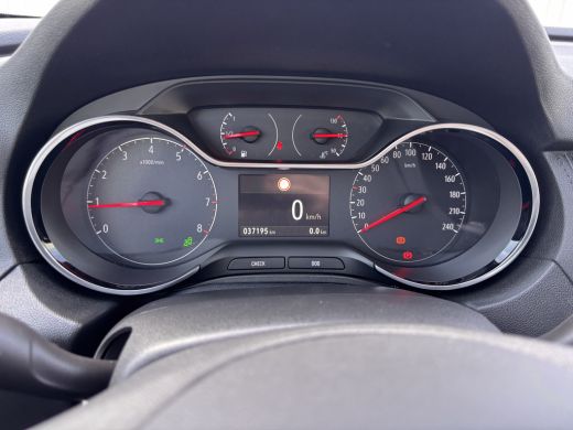 Opel Grandland X Opel 1.2 Turbo Business Executive | Comfortstoel(en) | Cruise control | DAB ontvanger ActivLease financial lease