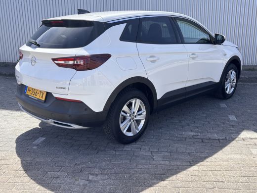 Opel Grandland X Opel 1.2 Turbo Business Executive | Comfortstoel(en) | Cruise control | DAB ontvanger ActivLease financial lease