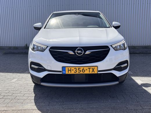 Opel Grandland X Opel 1.2 Turbo Business Executive | Comfortstoel(en) | Cruise control | DAB ontvanger ActivLease financial lease