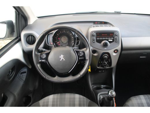 Peugeot 108 1.0 e-VTi Active | Airco | Centr Verg | Bluetooth | Leder Stuurwiel | | Airco | Centr Verg | Blue... ActivLease financial lease