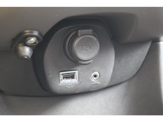 Peugeot 108 1.0 e-VTi Active | Airco | Centr Verg | Bluetooth | Leder Stuurwiel | | Airco | Centr Verg | Blue... ActivLease financial lease