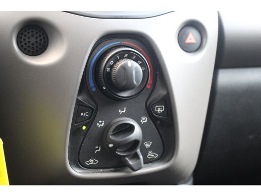 Peugeot 108 1.0 e-VTi Active | Airco | Centr Verg | Bluetooth | Leder Stuurwiel | | Airco | Centr Verg | Blue... ActivLease financial lease