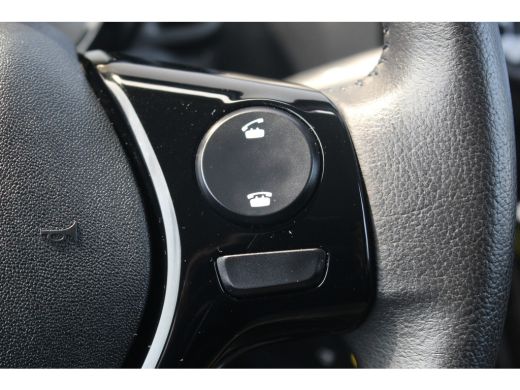 Peugeot 108 1.0 e-VTi Allure | Carplay | Camera | Climate | LMV | Limiter | Autom. Verlichting | | Carplay | ... ActivLease financial lease