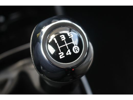 Peugeot 108 1.0 e-VTi Allure | Carplay | Camera | Climate | LMV | Limiter | Autom. Verlichting | | Carplay | ... ActivLease financial lease