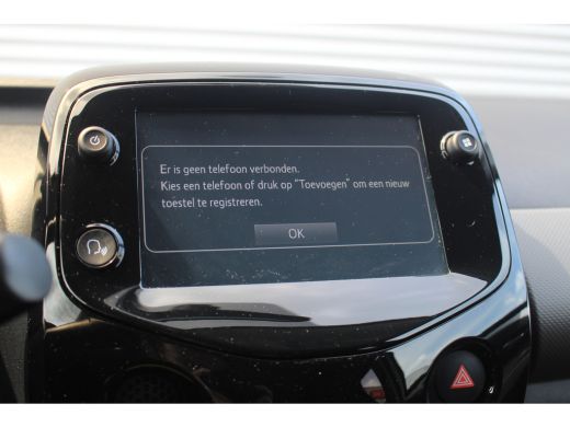 Peugeot 108 1.0 e-VTi Allure | Carplay | Camera | Climate | LMV | Limiter | Autom. Verlichting | | Carplay | ... ActivLease financial lease