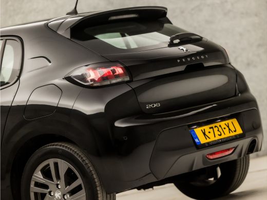 Peugeot 208 1.2 PureTech Sport (APPLE CARPLAY, GROOT NAVI, LM VELGEN, PARKEERSENSOREN, SPORTSTOELEN, CRUISE, ... ActivLease financial lease