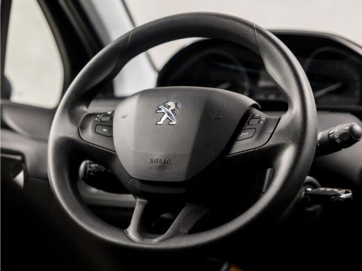 Peugeot 208 1.2 PureTech Sport (APPLE CARPLAY, NAVIGATIE, PARKEERSENSOREN, SPORTSTOELEN, CRUISE, ELEK RAMEN, ... ActivLease financial lease