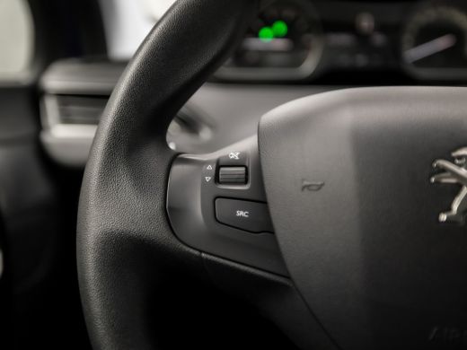Peugeot 208 1.2 PureTech Sport (APPLE CARPLAY, NAVIGATIE, PARKEERSENSOREN, SPORTSTOELEN, CRUISE, ELEK RAMEN, ... ActivLease financial lease
