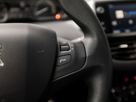 Peugeot 208 1.2 PureTech Sport (APPLE CARPLAY, NAVIGATIE, PARKEERSENSOREN, SPORTSTOELEN, CRUISE, ELEK RAMEN, ... ActivLease financial lease