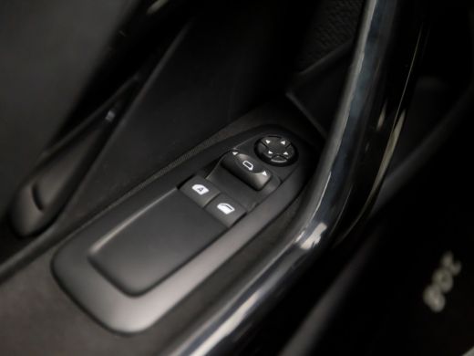 Peugeot 208 1.2 PureTech Sport (APPLE CARPLAY, NAVIGATIE, PARKEERSENSOREN, SPORTSTOELEN, CRUISE, ELEK RAMEN, ... ActivLease financial lease