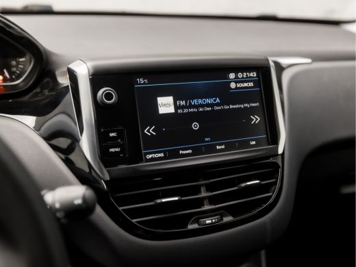 Peugeot 208 1.2 PureTech Sport (APPLE CARPLAY, NAVIGATIE, PARKEERSENSOREN, SPORTSTOELEN, CRUISE, ELEK RAMEN, ... ActivLease financial lease