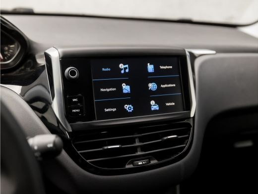 Peugeot 208 1.2 PureTech Sport (APPLE CARPLAY, NAVIGATIE, PARKEERSENSOREN, SPORTSTOELEN, CRUISE, ELEK RAMEN, ... ActivLease financial lease