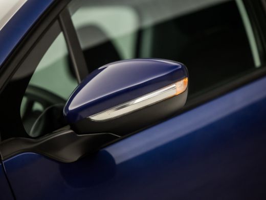 Peugeot 208 1.2 PureTech Sport (APPLE CARPLAY, NAVIGATIE, PARKEERSENSOREN, SPORTSTOELEN, CRUISE, ELEK RAMEN, ... ActivLease financial lease