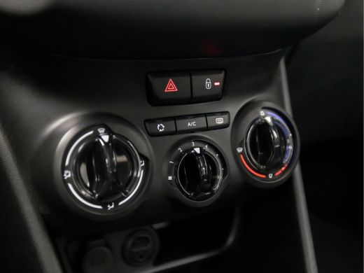 Peugeot 208 1.2 PureTech Sport (APPLE CARPLAY, NAVIGATIE, PARKEERSENSOREN, SPORTSTOELEN, CRUISE, ELEK RAMEN, ... ActivLease financial lease
