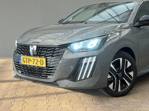Peugeot 208 1.2 PureTech 100 Allure Camera360 | Leder\Stof | 16'' Lichtmetaal | Getint glas | Navigatie | Car... ActivLease financial lease