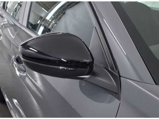 Peugeot 208 Peugeot 1.2 PureTech 75 Style | Navi | Parkeersensoren achter | Cruise control | Airco | DAB | Ap... ActivLease financial lease