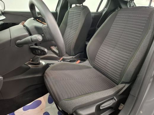 Peugeot 208 Peugeot 1.2 PureTech 75 Style | Navi | Parkeersensoren achter | Cruise control | Airco | DAB | Ap... ActivLease financial lease