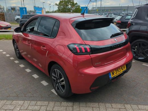 Peugeot 208 Peugeot 1.2 PureTech Allure 100 | Navi | Parkeersensor Achter | Keyless Entry | DAB | Cruise cont... ActivLease financial lease