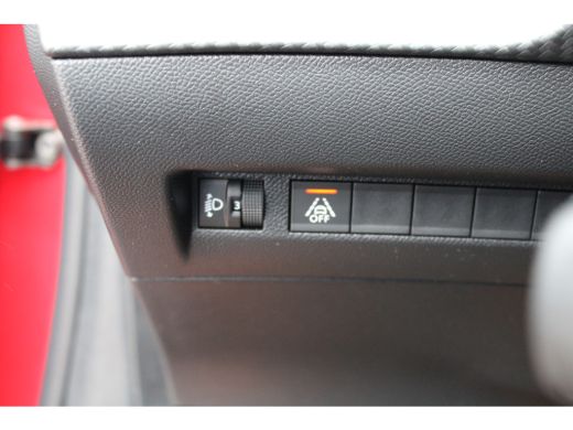 Peugeot 208 1.2 PureTech Allure | Automaat | Navi by app | Panoramadak | Parkeersensoren | Lichtmetaal | ActivLease financial lease