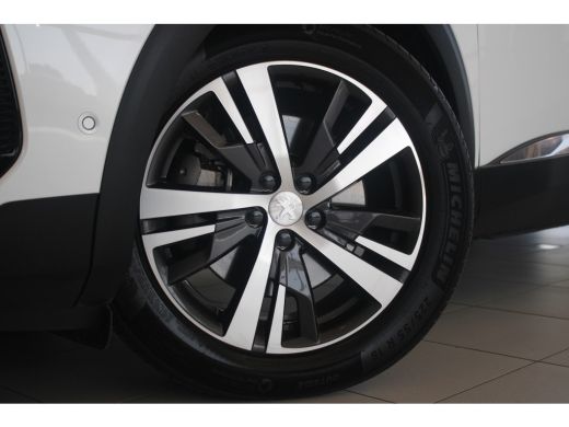 Peugeot 3008 Peugeot 1.6 PLUG-IN HYBRID 225-PK E-EAT8 ROAD TRIP AUTOMAAT | PARKEERCAMERA | STOELVERWARMING | N... ActivLease financial lease