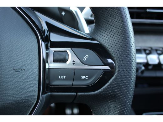 Peugeot 5008 Peugeot SUV 1.2 Hybrid GT | Automaat | Navigatie | Panorama/schuifdak | Black Pack | Focal | ActivLease financial lease