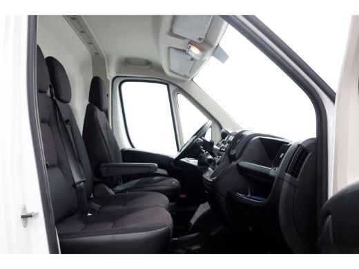 Peugeot Boxer 2.2 BlueHDi 140pk E6 L2H2 Premium Airco/Inrichting 11-2019 ActivLease financial lease