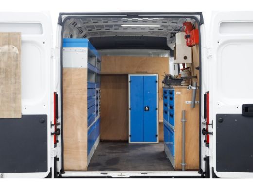 Peugeot Boxer 2.2 BlueHDi 140pk E6 L2H2 Premium Airco/Inrichting 11-2019 ActivLease financial lease