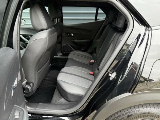 Peugeot e-2008 EV Allure Pack 50 kWh SOH 97% 360 Camera Navi ActivLease financial lease