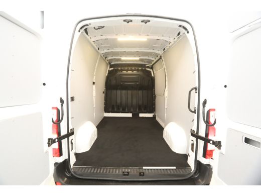 Renault Master T33 2.3 dCi 150 L2H2 150PK Airco Camera Cruise Trekhaak 3 Persoons PDC LED Elektrpakket ActivLease financial lease