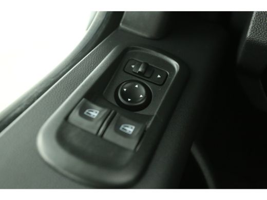 Renault Master T35 2.3 dCi L2H2 | 7 PERSOONS | Dubbele Cabine | Airco PDC Trekhaak Imperiaal Ladder Elektrpakket ActivLease financial lease
