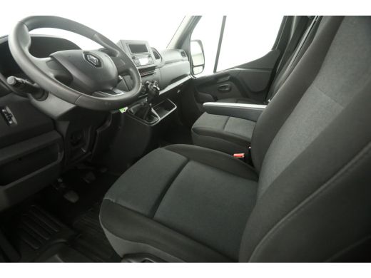 Renault Master T35 2.3 dCi L2H2 | 7 PERSOONS | Dubbele Cabine | Airco PDC Trekhaak Imperiaal Ladder Elektrpakket ActivLease financial lease