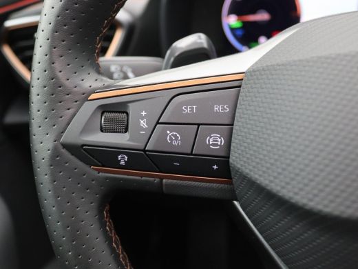 Seat Formentor 1.4 e-Hybrid Performance full led, adaptive cruise met travel assist, side assist, schuif-kanteld... ActivLease financial lease
