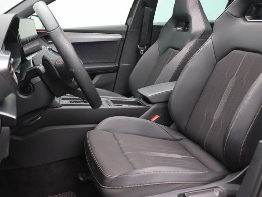 Seat Leon Sportstourer 1.4 e-Hybrid VZ Performance 245PK DSG full led, panoramdak, adaptive cruise, side assist, stuur-s... ActivLease financial lease