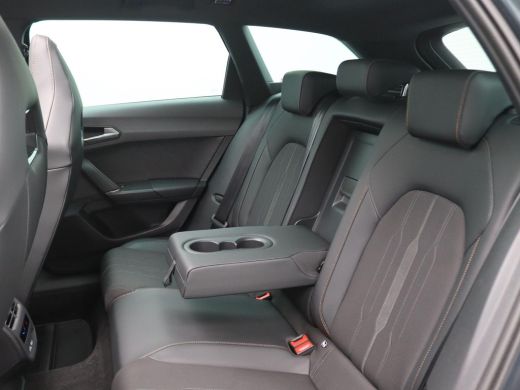 Seat Leon Sportstourer 1.4 e-Hybrid VZ Performance 245PK DSG full led, panoramdak, adaptive cruise, side assist, stuur-s... ActivLease financial lease