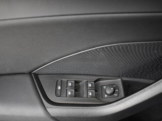Skoda Octavia Combi 1.4 TSI iV PHEV Business Edition 204pk | Cruise control | Navigatie via app | Parkeersensor... ActivLease financial lease