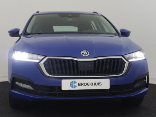 Skoda Octavia Combi 1.4 TSI iV PHEV Business Edition 204pk | Cruise control | Navigatie via app | Parkeersensor... ActivLease financial lease