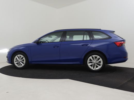 Skoda Octavia Combi 1.4 TSI iV PHEV Business Edition 204pk | Cruise control | Navigatie via app | Parkeersensor... ActivLease financial lease