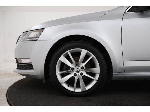 Skoda Octavia Combi 1.6 TDI Greentech Style Business Navigatie, Trekhaak, Virtual, Apple Carplay, Stoelverwarming ActivLease financial lease
