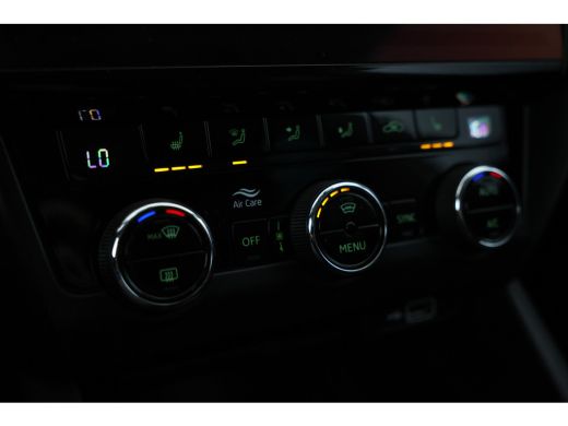 Skoda Octavia Combi 1.6 TDI Greentech Style Business Navigatie, Trekhaak, Virtual, Apple Carplay, Stoelverwarming ActivLease financial lease