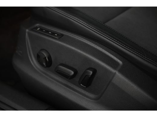 Skoda Octavia Combi 1.6 TDI Greentech Style Business Navigatie, Trekhaak, Virtual, Apple Carplay, Stoelverwarming ActivLease financial lease