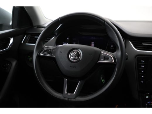 Skoda Octavia Combi 1.6 TDI Greentech Style Business Navigatie, Trekhaak, Virtual, Apple Carplay, Stoelverwarming ActivLease financial lease