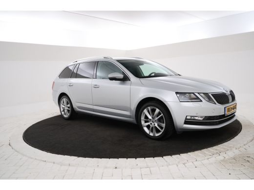 Skoda Octavia Combi 1.6 TDI Greentech Style Business Navigatie, Trekhaak, Virtual, Apple Carplay, Stoelverwarming ActivLease financial lease