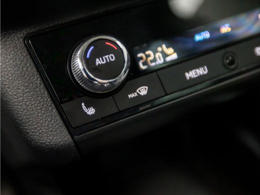 Skoda Scala 1.0 TSI Sport Deluxe (VIRTUAL COCKPIT, APPLE CARPLAY, GROOT NAVI, CLIMATE, STOELVERWARMING, SPORT... ActivLease financial lease