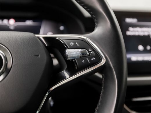 Skoda Scala 1.0 TSI Sport Deluxe (VIRTUAL COCKPIT, APPLE CARPLAY, GROOT NAVI, CLIMATE, STOELVERWARMING, SPORT... ActivLease financial lease