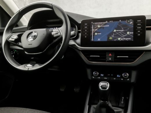 Skoda Scala 1.0 TSI Sport Deluxe (VIRTUAL COCKPIT, APPLE CARPLAY, GROOT NAVI, CLIMATE, STOELVERWARMING, SPORT... ActivLease financial lease