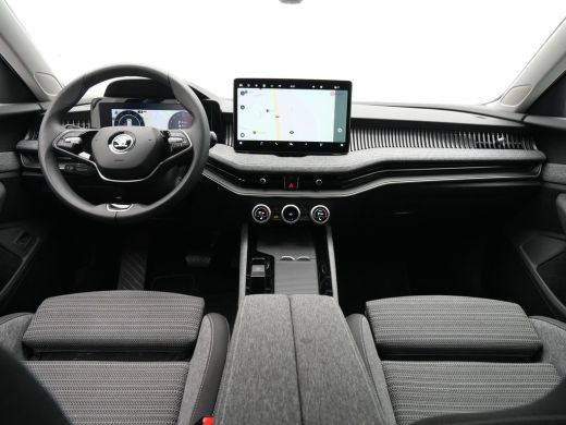 Skoda Superb Combi 1.5 TSI 150pk MHEV First Edition Trekhaak Navigatie Camera Stoelverwarming 88 ActivLease financial lease