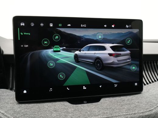 Skoda Superb Combi 1.5 TSI 150pk MHEV First Edition Trekhaak Navigatie Camera Stoelverwarming 88 ActivLease financial lease