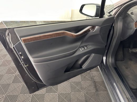 Tesla Model X 100D [ 3-Fase ] (INCL.BTW) *AUTO-PILOT | FULL-LEATHER | TOWBAR | NAVI-FULLMAP | FULL-LED | AIR-SU... ActivLease financial lease